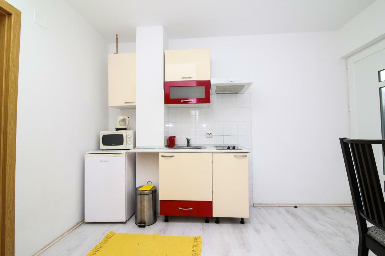 Apartments Alma 포드고라 외부 사진