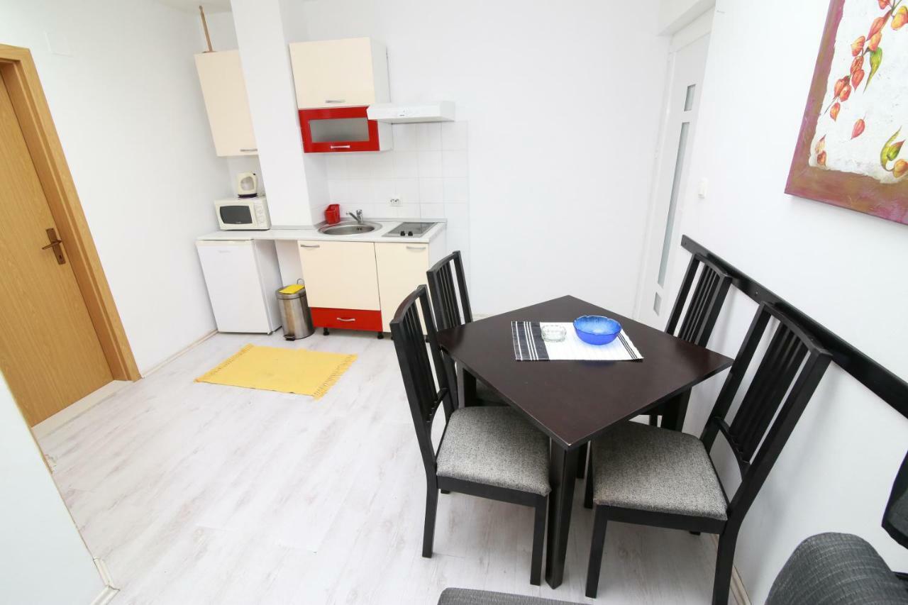 Apartments Alma 포드고라 외부 사진